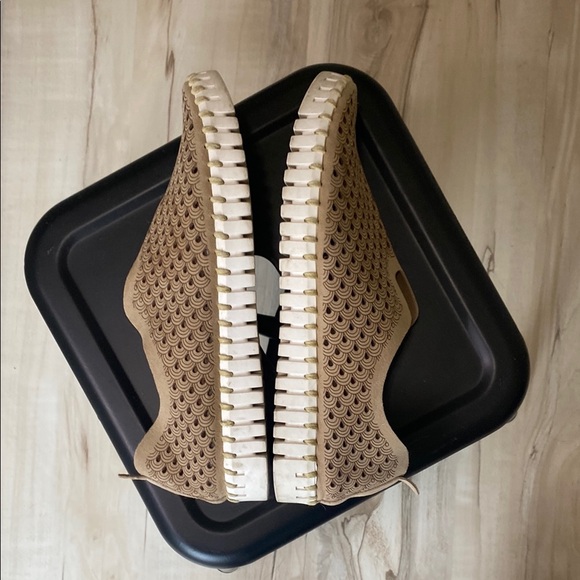 Ilse Jacobsen Tan Flats with Breathable Design EU size 39 US size 9 - Picture 5 of 6